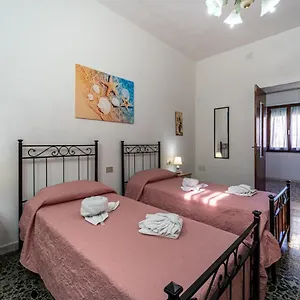  Casa vacanze Casa Lamarmora